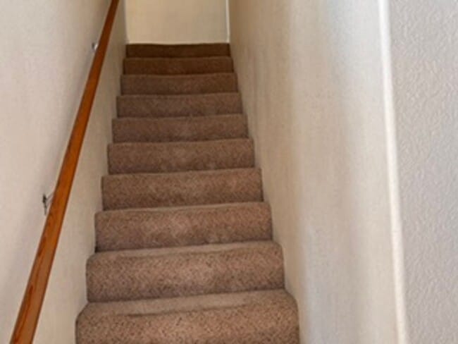 Building Photo - Charming 2-Story Home in a Convenient Tehachapi Location