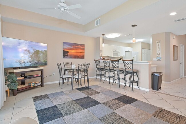Building Photo - NOW AVAILABLE - Cozy Townhome w/ 1 Car Garage in Fort Myers!