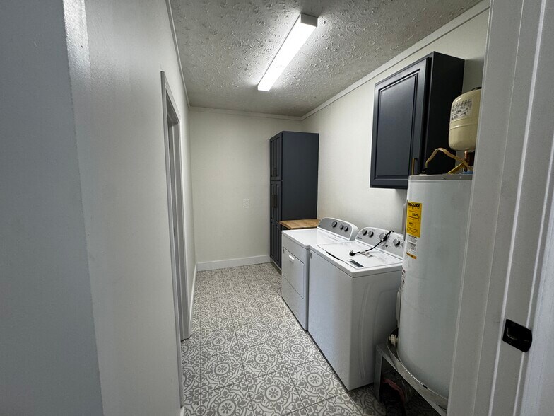 Building Photo - 228 Brampton Rd