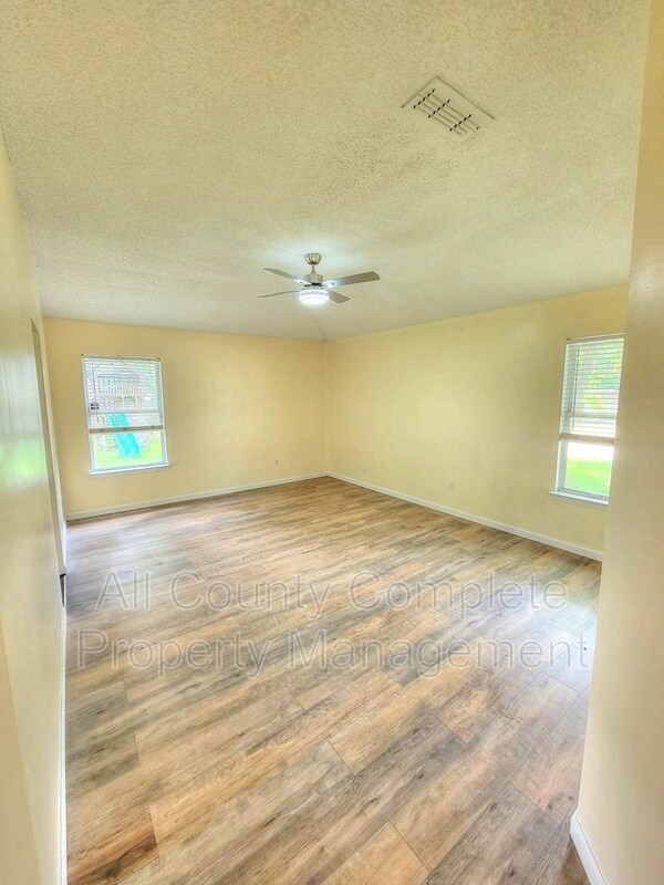 Building Photo - 433 Casheros Cove Dr