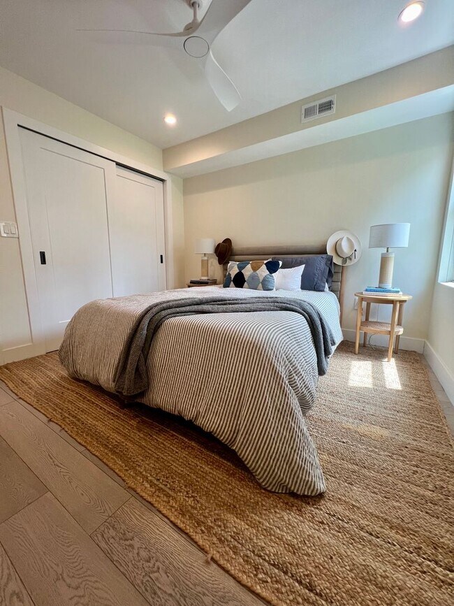 Building Photo - Gorgeous 3-Bedroom (or 2BR + Office) Townhome in the Heart of Northern Liberties! Available July ...