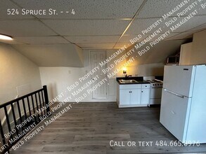 Building Photo - 524 Spruce St