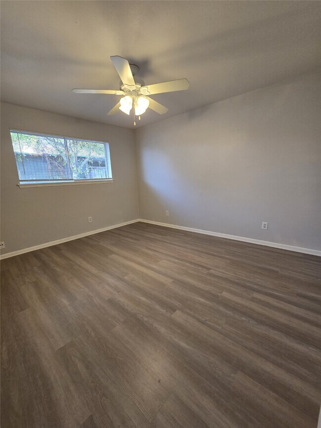 Building Photo - 1231 Lyric Ln