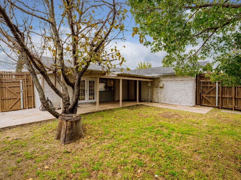 Building Photo - 2235 E Peters Colony Rd