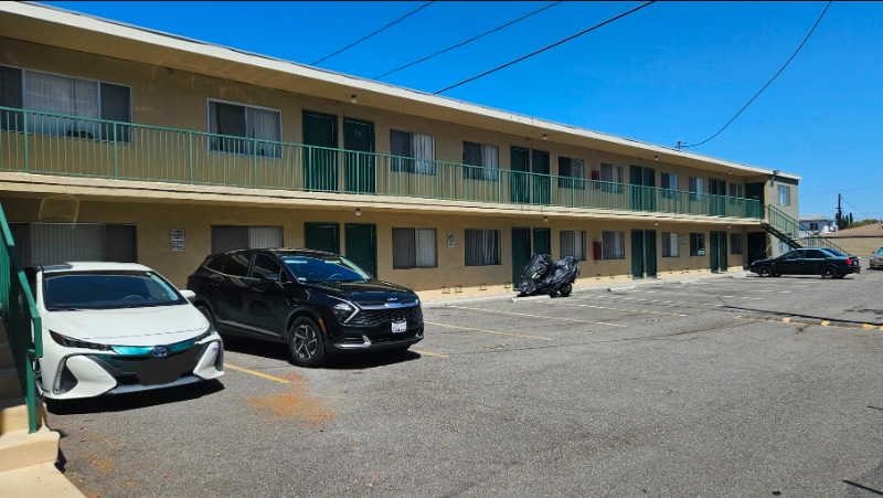 Building Photo - 14926 Hawthorne Blvd