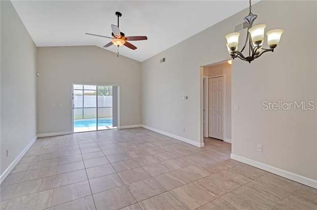 Building Photo - 7819 Turkey Oak Ln