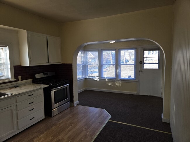 Building Photo - 2203 15th Ave