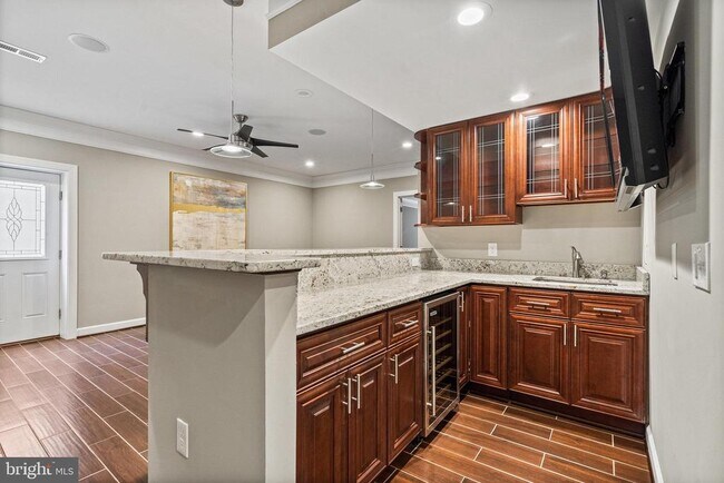 Building Photo - 4561 Rona Pl