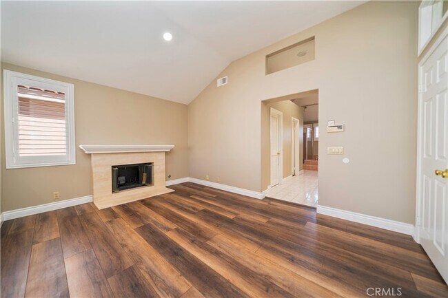 Building Photo - 9531 Montanza Way