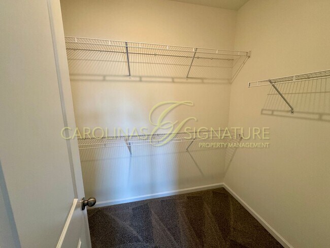 Building Photo - Fantastic 3BR/2.5BA Townhome located in The Elm at Stonecrest