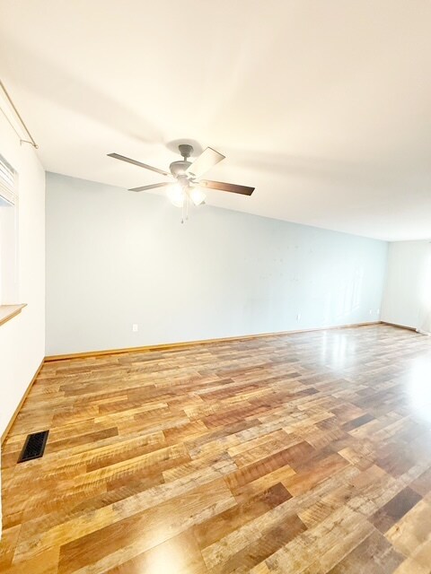 Building Photo - 4933 Bowwood Cir NE