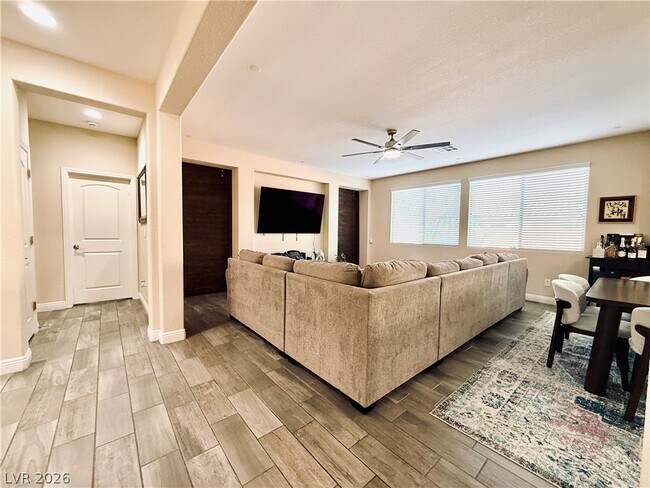 Building Photo - 6544 Claystone Creek Ct
