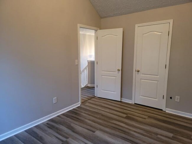Building Photo - 4 bedroom in Atlanta GA 30349