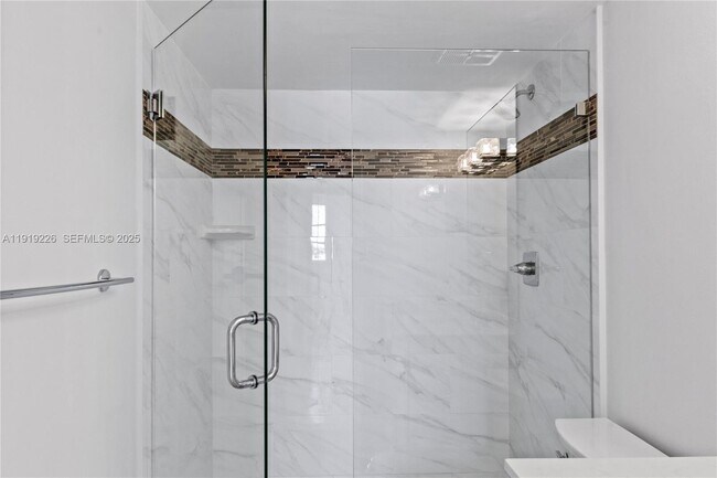 Building Photo - 3642 NE 171 St