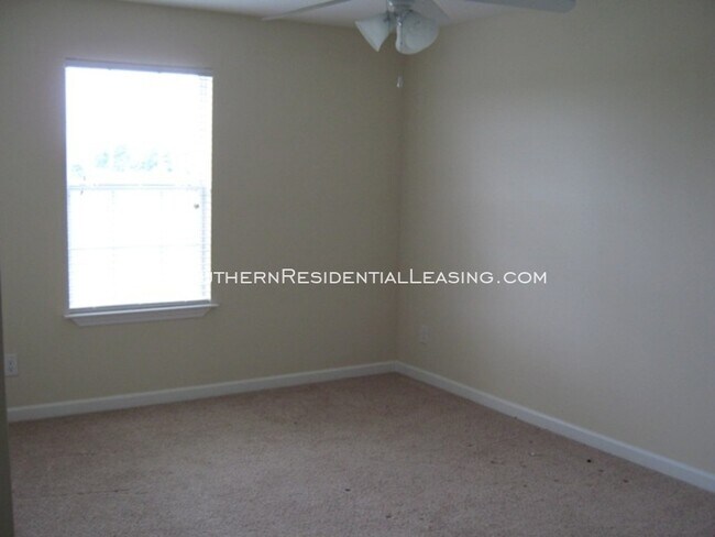 Building Photo - 2002 Shelene Way