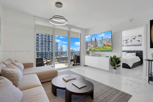 Building Photo - 488 NE 18th St