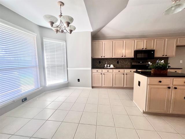 Building Photo - 10718 Brandenberg Dr