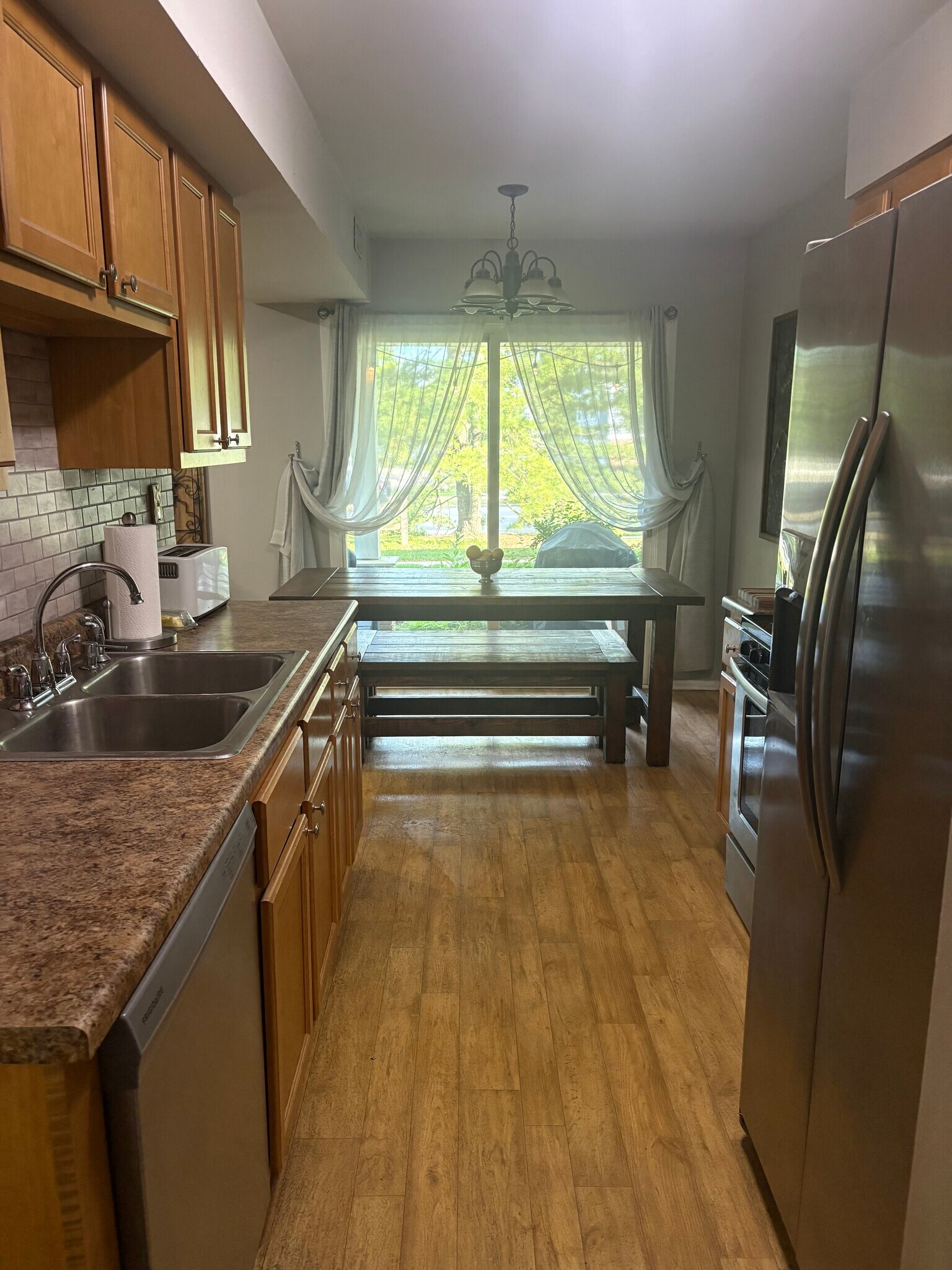 Building Photo - 403 Stevenson Pl