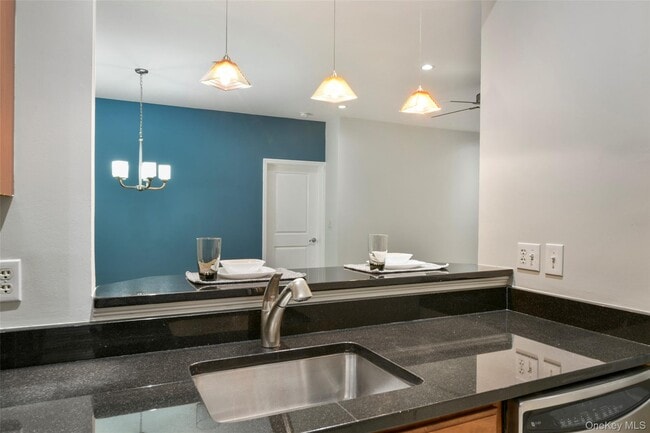 Building Photo - 410 Westchester Ave