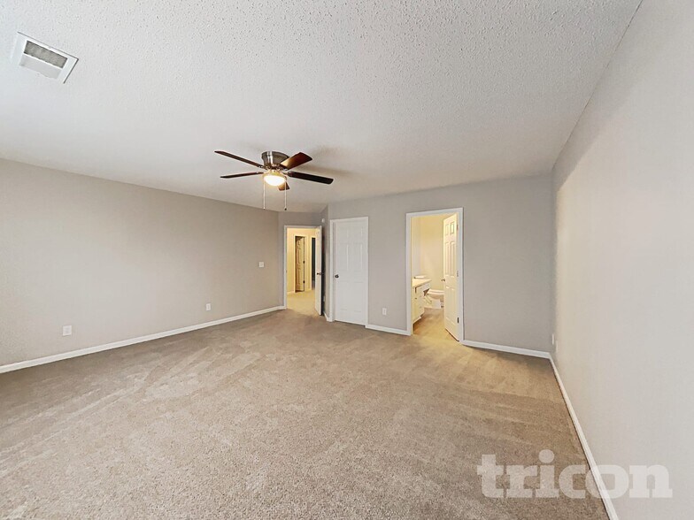 Building Photo - 241 Cape Jasmine Way