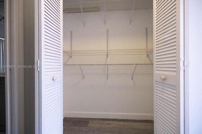 Building Photo - 1065 NW 131st Ave