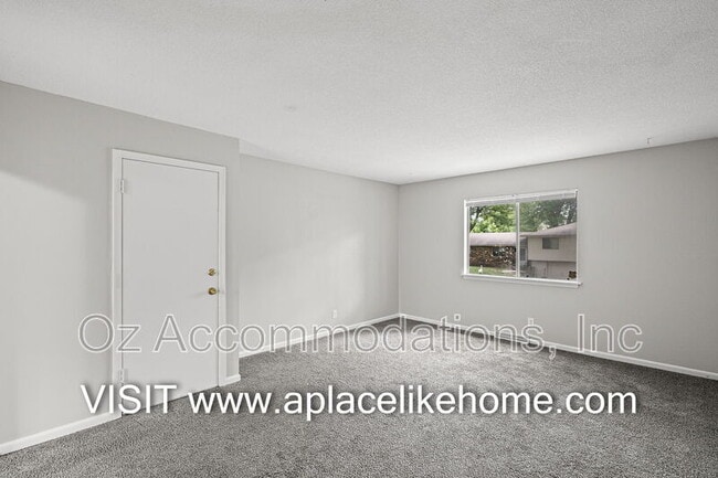 Building Photo - 1606 N 63 Pl