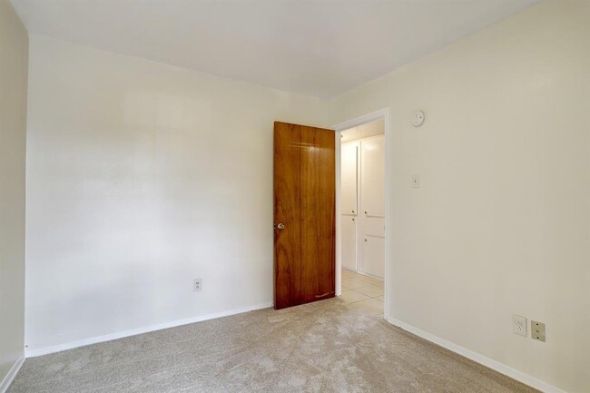 Bedroom - 6223 Hesta Ln