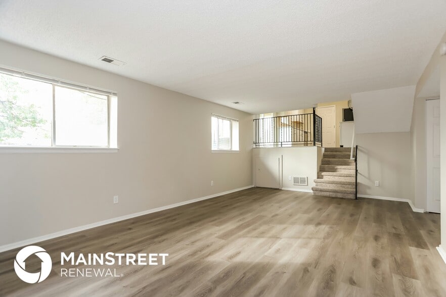 Building Photo - 1656 S Quintero Way