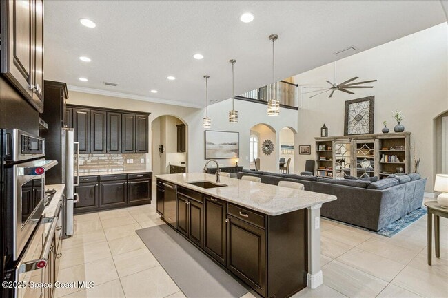 Building Photo - 2228 Zuma Ln
