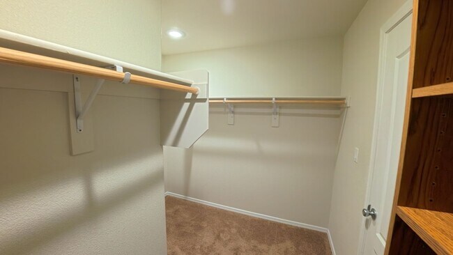 Building Photo - 1651 Domino Dr SE
