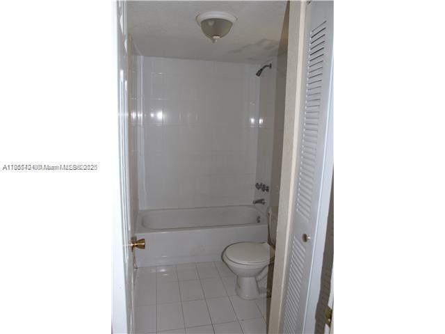 Building Photo - 8500 SW 109th Ave