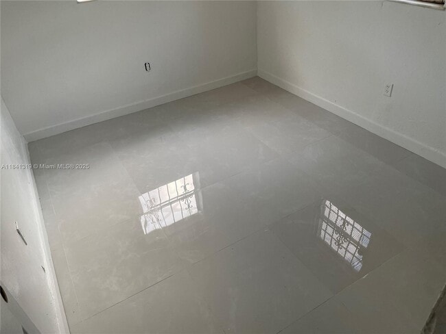 Building Photo - 1400 NW 73rd St