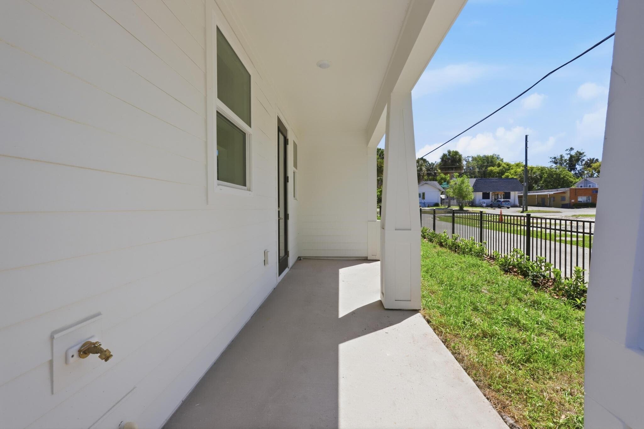 Building Photo - 216 S Florida Ave