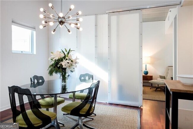 Building Photo - 620 Glen Iris Dr NE