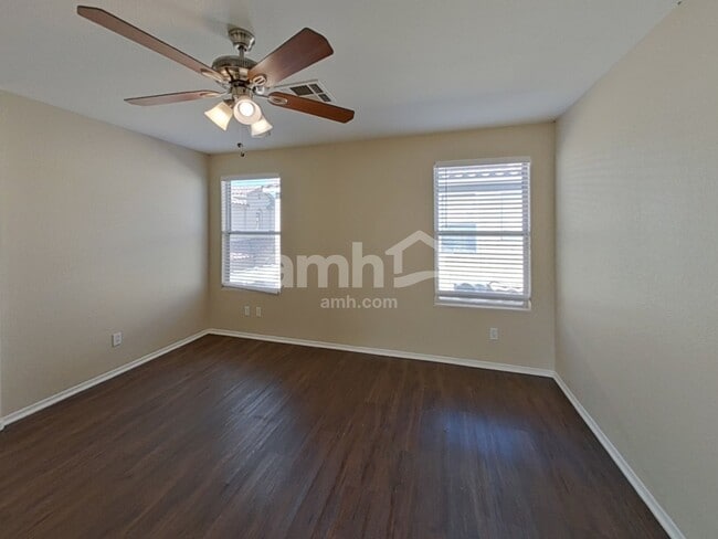 Building Photo - 969 Medina de Leon Ave