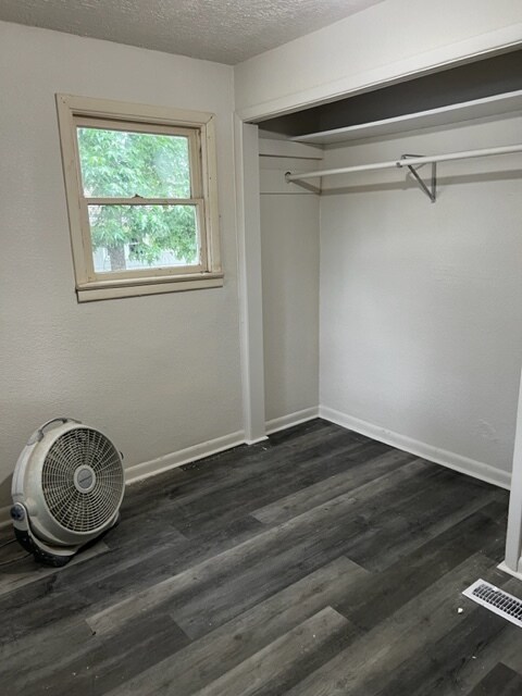 Building Photo - 1075 Rural Ave SE