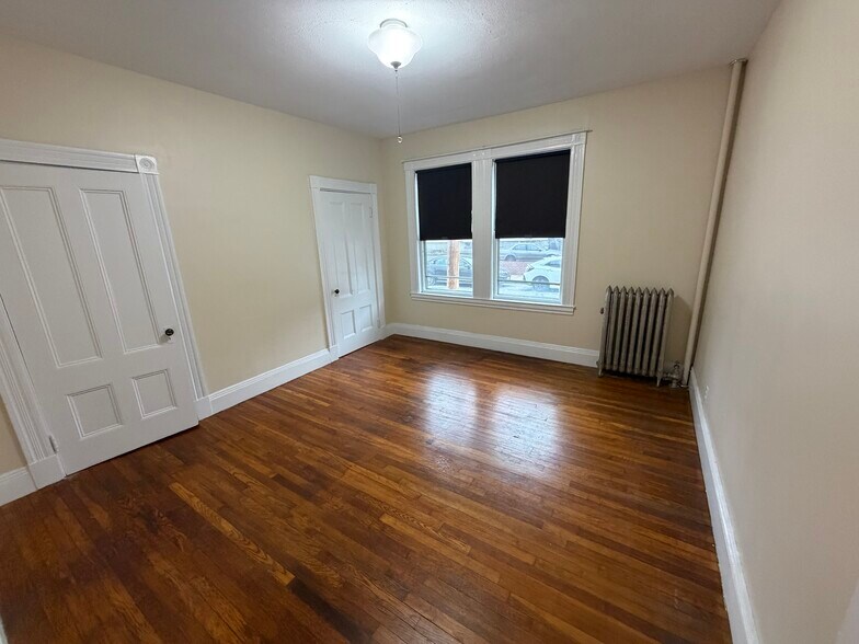 Building Photo - 74 Aldie St