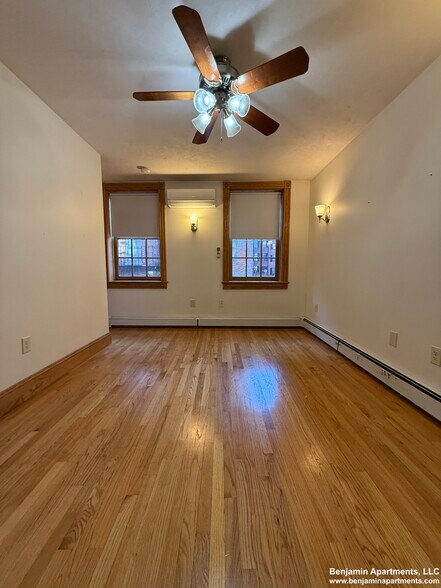 Building Photo - 89 Myrtle St