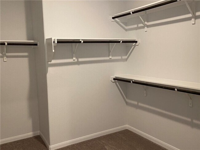 Building Photo - 481 Leadtree Loop