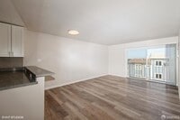 Building Photo - 646 Corbett Ave