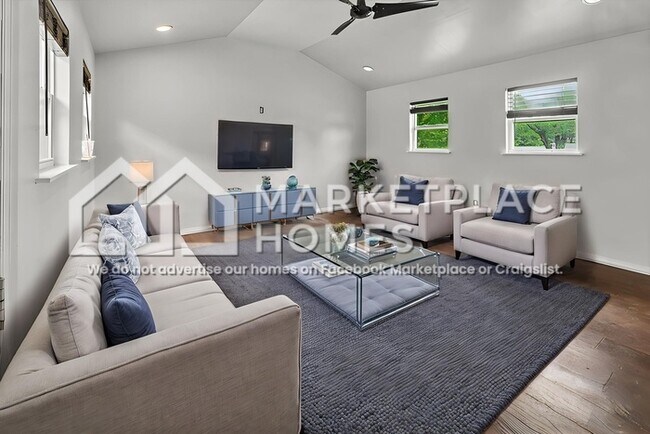 Building Photo - 801 Westfield Dr