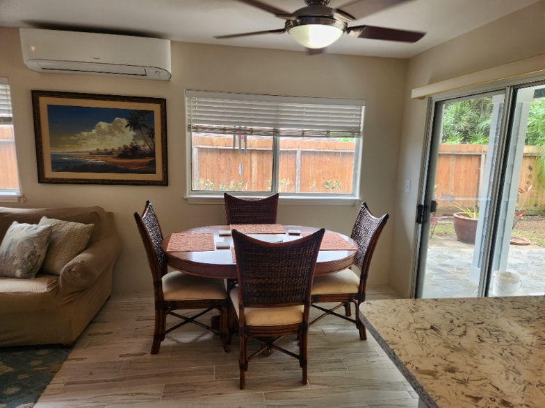 Building Photo - 75-6143-6143 Hoomama St