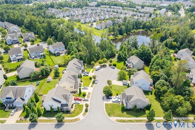 Building Photo - 9528 Thistleton Ct