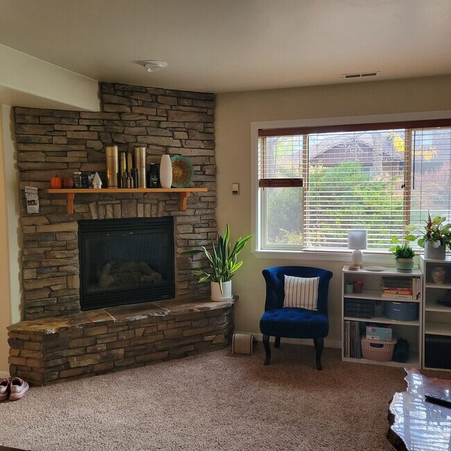 Building Photo - 3216 Warbler Way