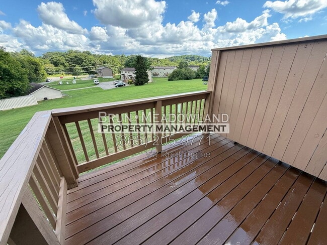 Building Photo - 1805 Meadowland Ln