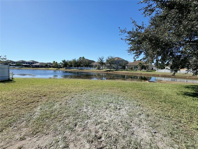 Building Photo - 2179 Windcrest Lake Cir