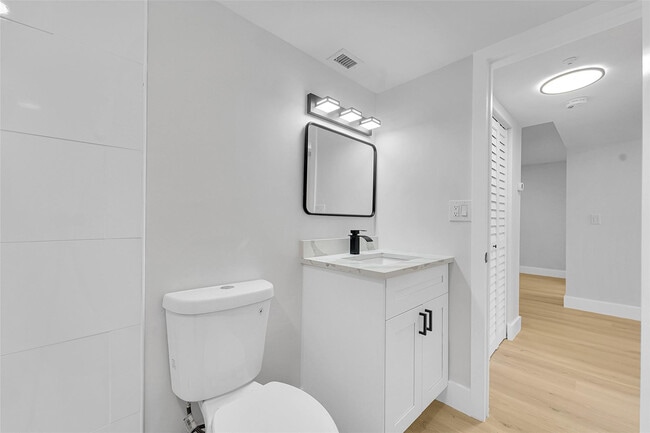 Building Photo - 6200 NW 44th St