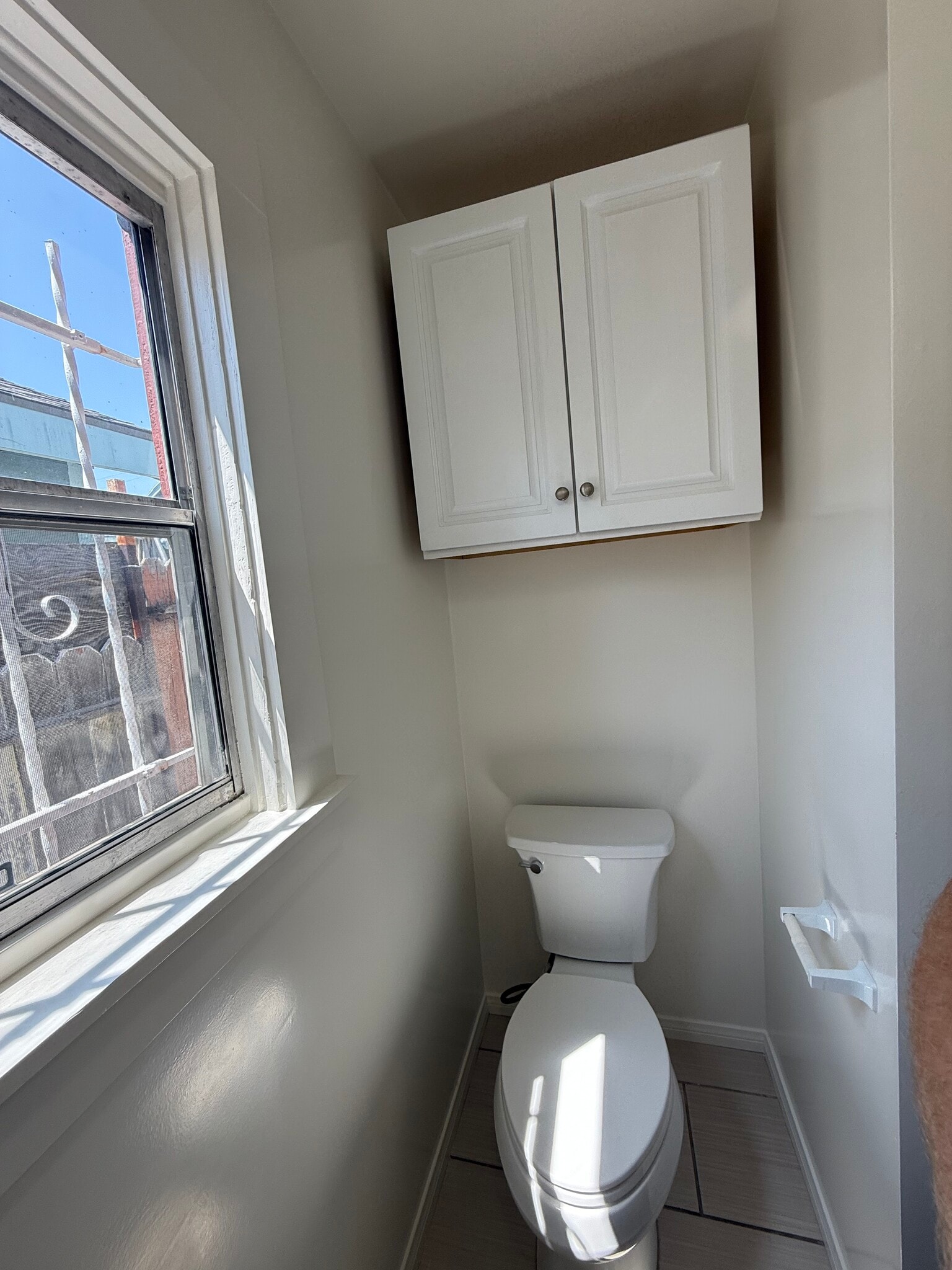 Bathroom - 413 Robinson St