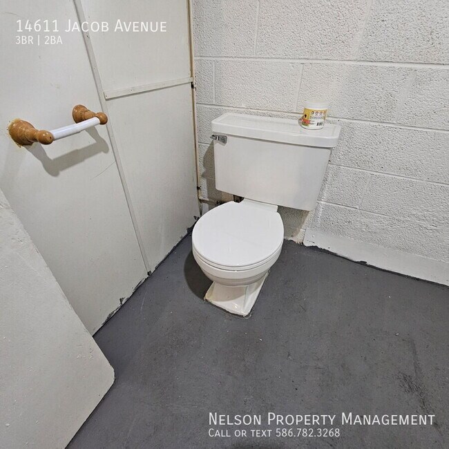 Building Photo - 14611 Jacob Ave