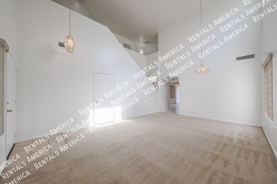 Building Photo - 2763 N 106th Ln